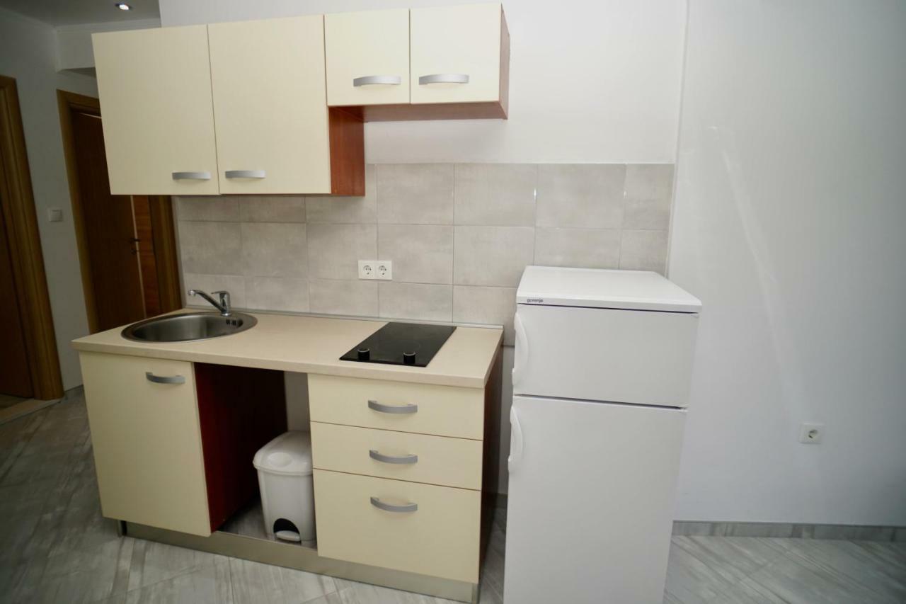 Apartments Teo Trogir Bagian luar foto